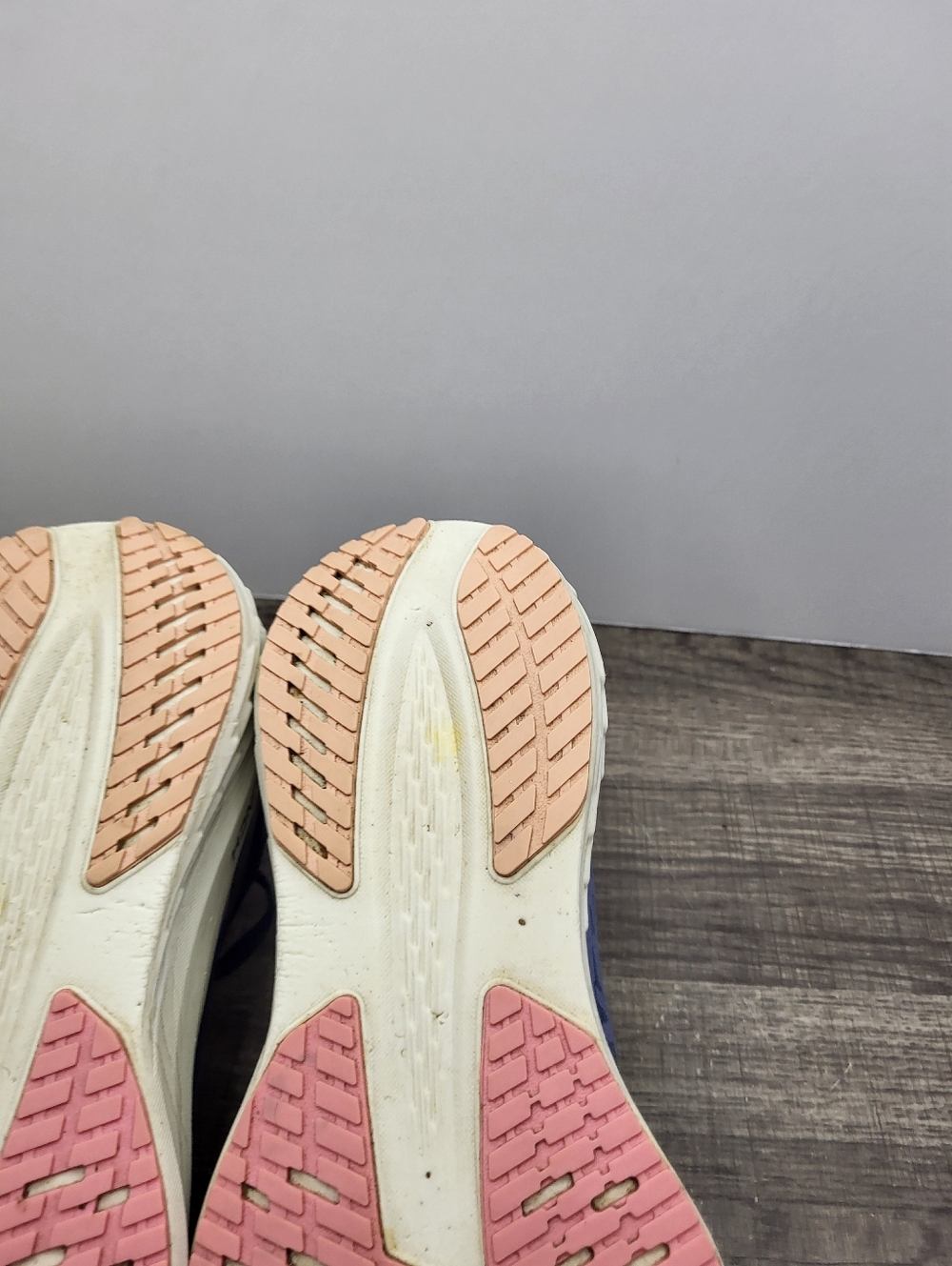 Brooks Launch 11 Cushion Road Running Blue Pink Women's Sz 9 Shoes Sneakers - Picture 8 of 10